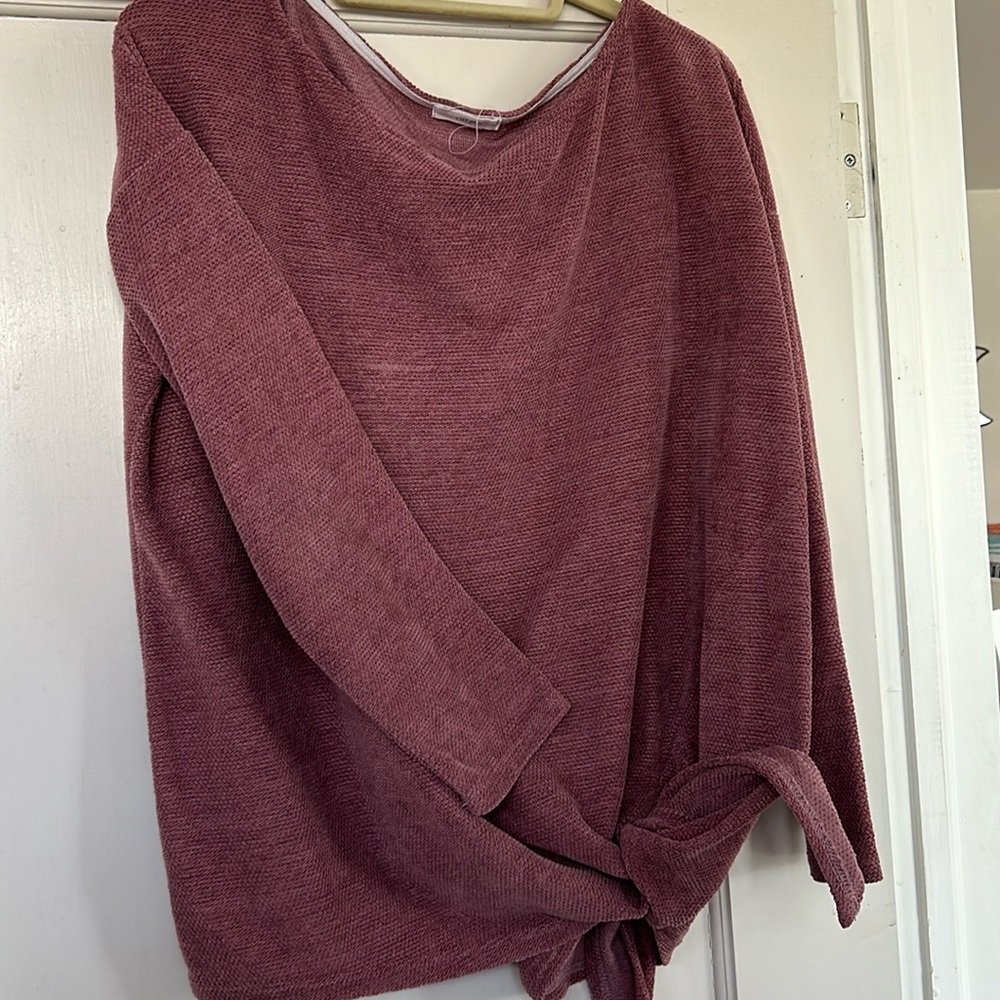 Comfy cute tie sweater